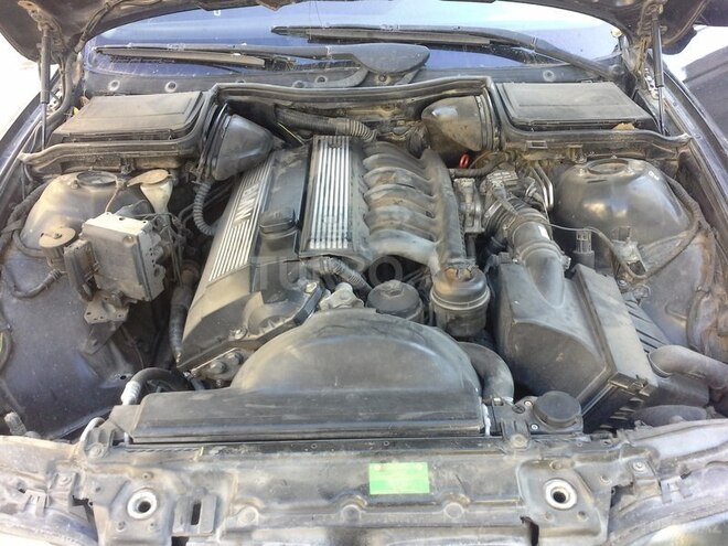 BMW 520 1998, 200,000 km - 2.0 l - Bakı