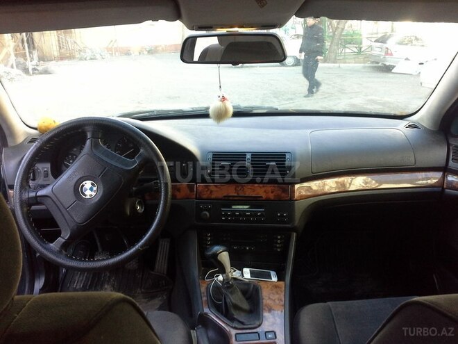 BMW 520 1998, 200,000 km - 2.0 l - Bakı