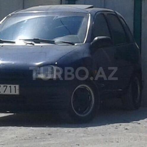 Opel Corsa 1995, 100,000 km - 1.4 л - Bakı