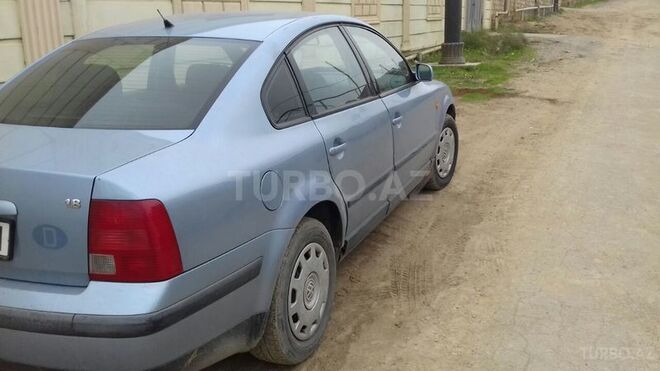 Volkswagen Passat 1998, 2,290,000 km - 1.8 л - Bakı