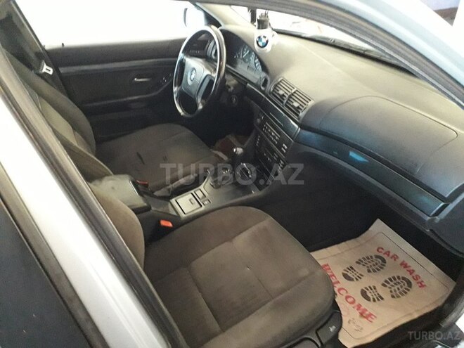 BMW 523 1996, 440,000 km - 2.5 l - Sumqayıt