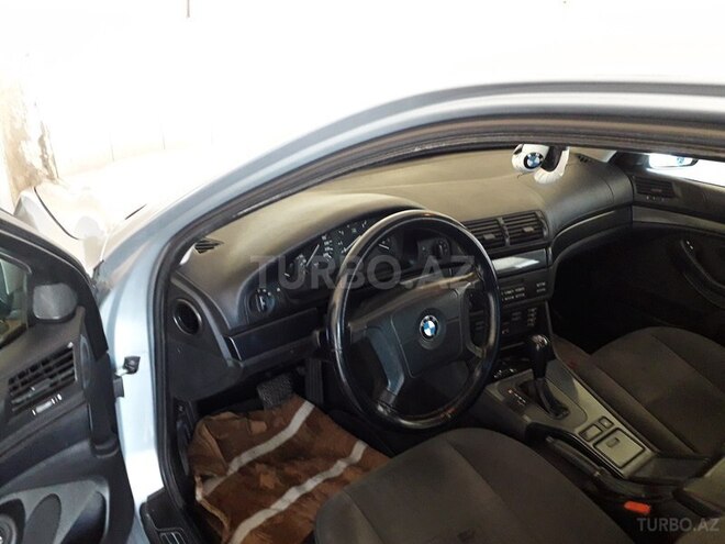 BMW 523 1996, 440,000 km - 2.5 l - Sumqayıt