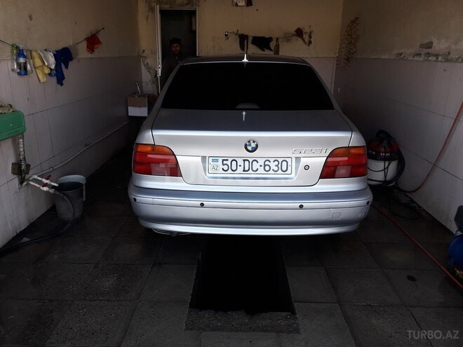 BMW 523 1996, 440,000 km - 2.5 l - Sumqayıt