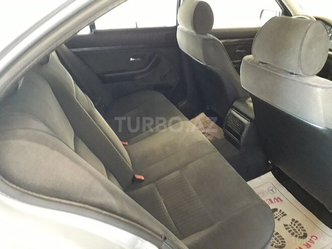 BMW 523 1996, 440,000 km - 2.5 l - Sumqayıt