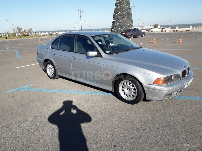 BMW 523 1996, 440,000 km - 2.5 l - Sumqayıt