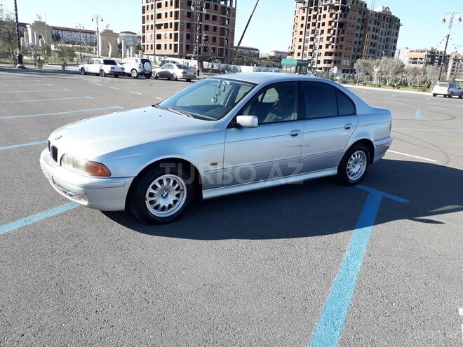 BMW 523 1996, 440,000 km - 2.5 l - Sumqayıt