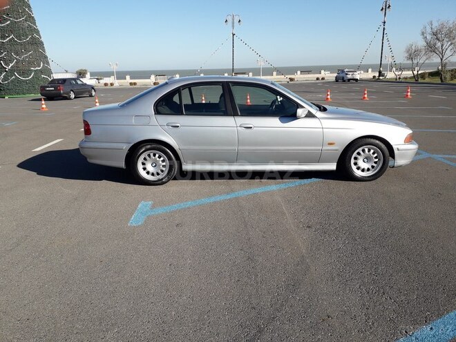 BMW 523 1996, 440,000 km - 2.5 l - Sumqayıt