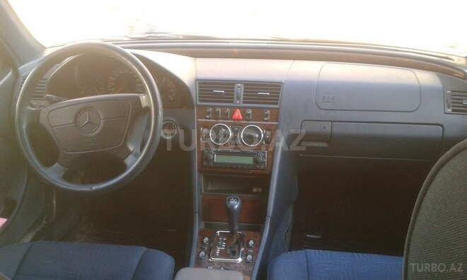 Mercedes C 200 1998, 193,000 km - 2.0 l - Bakı