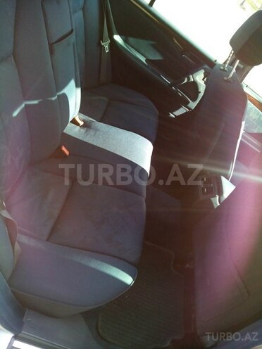 Mercedes E 240 1998, 298,000 km - 2.4 l - Bakı