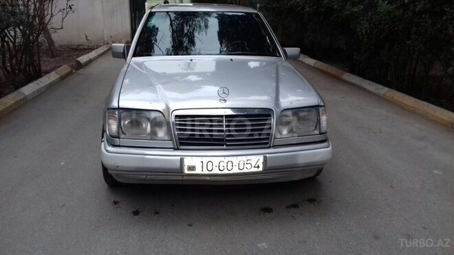 Mercedes E 220 1995, 1 km - 0.1 l - Bakı