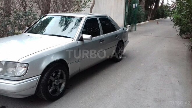 Mercedes E 220 1995, 1 km - 0.1 l - Bakı