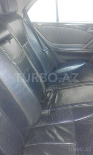 Mercedes E 270 2001, 550,000 km - 2.7 l - Füzuli