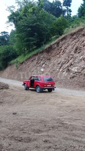 LADA (VAZ) Niva 1980, 150,000 km - 1.6 l - Astara