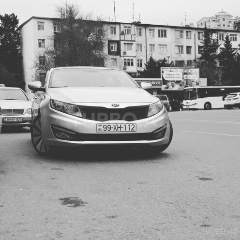 Kia Optima 2011, 13,900 km - 2.4 l - Saatlı