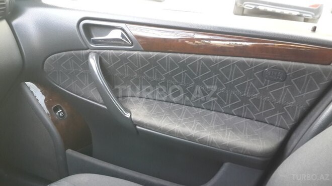 Mercedes C 200 2001, 308,000 km - 2.0 l - Bakı