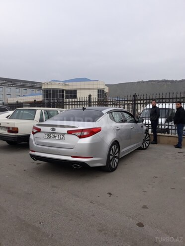 Kia Optima 2011, 13,900 km - 2.4 l - Saatlı