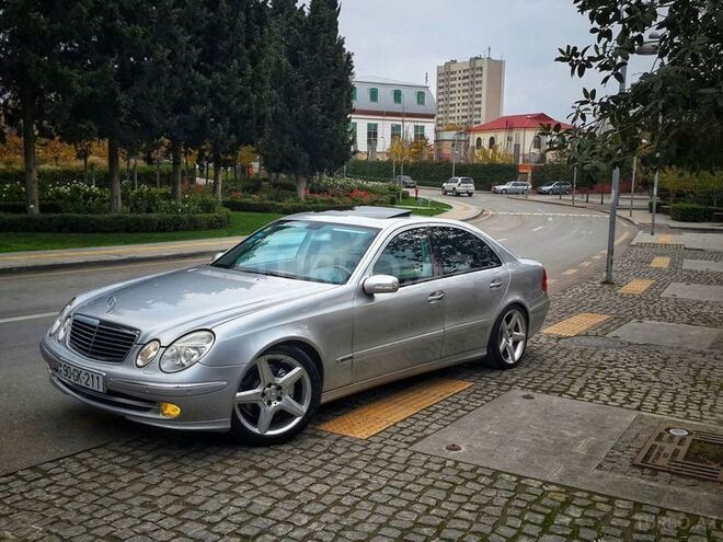 Mercedes E 320 2002, 172,100 km - 0.4 l - Bakı