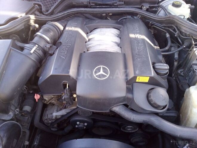 Mercedes E 260 2000, 317,000 km - 2.6 l - Bakı