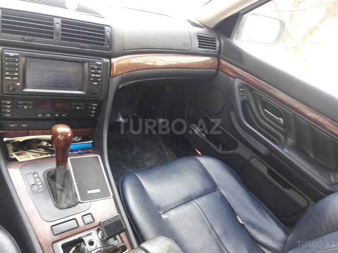 BMW 735 2001, 356,000 km - 3.0 л - Bakı