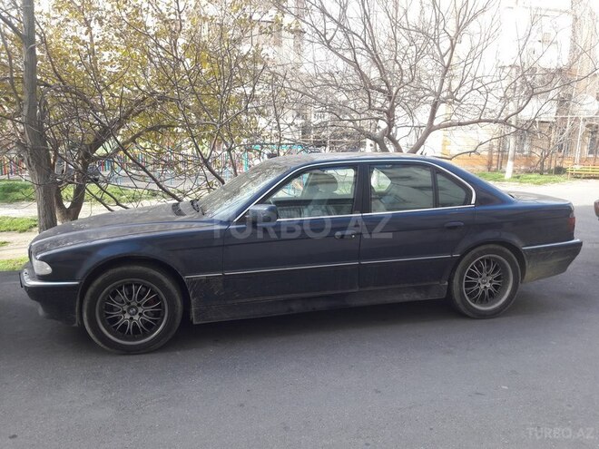 BMW 735 2001, 356,000 km - 3.0 л - Bakı