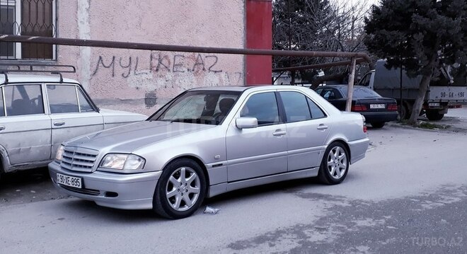 Mercedes C 180 1999, 300,000 km - 1.8 l - Bakı