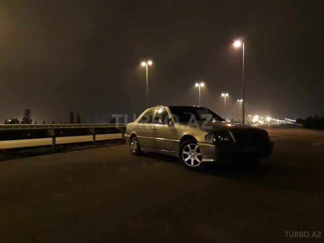 Mercedes C 180 1999, 300,000 km - 1.8 l - Bakı