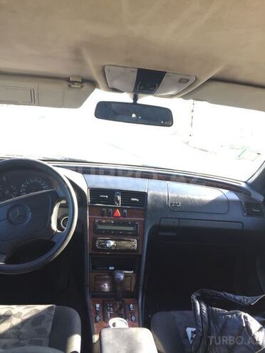 Mercedes C 200 2000, 210,630 km - 2.0 l - Sabirabad