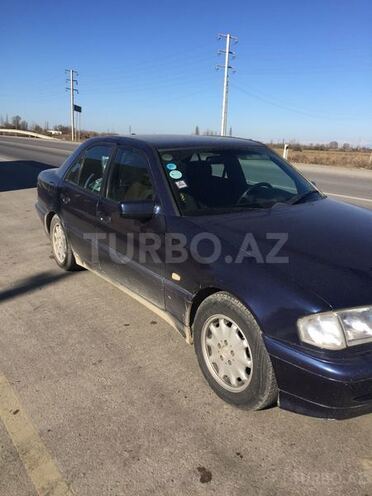Mercedes C 200 2000, 210,630 km - 2.0 l - Sabirabad