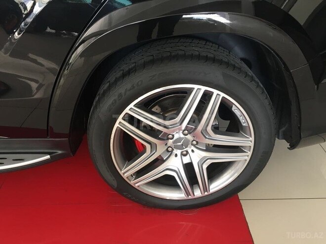 Mercedes GL 63 AMG 2014, 42,000 km - 5.5 l - Bakı
