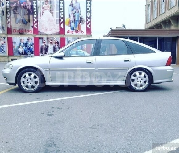 Opel Vectra 2000, 242,000 km - 2.0 l - Qazax