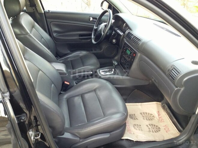Volkswagen Passat 2005, 135,000 km - 1.8 l - Bakı