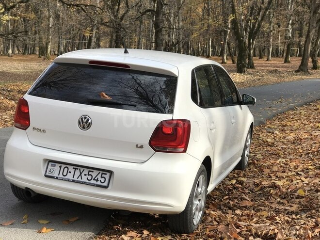 Volkswagen Polo 2011, 135,000 km - 1.4 l - Bakı