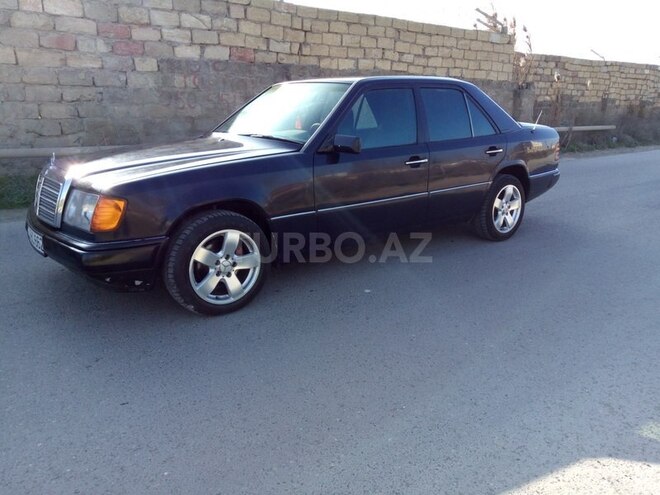 Mercedes E 220 1992, 359,298 km - 2.2 л - Bakı