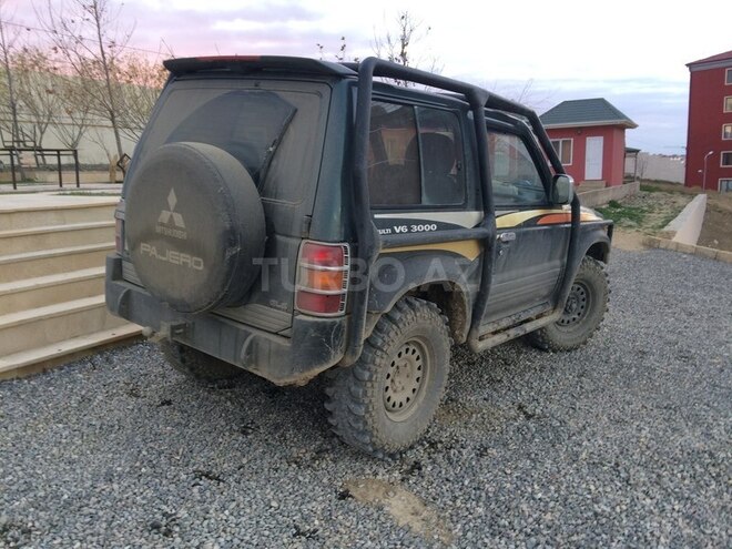 Mitsubishi Pajero 1996, 301,000 km - 3.0 l - Bakı