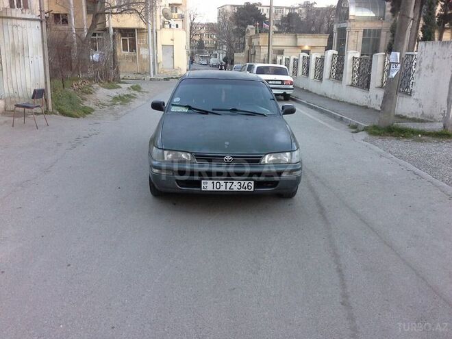 Toyota Corolla 1995, 165,000 km - 1.6 л - Bakı
