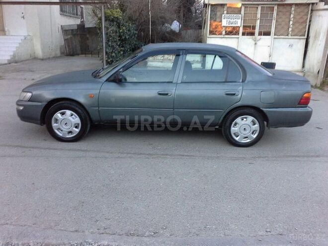 Toyota Corolla 1995, 165,000 km - 1.6 л - Bakı