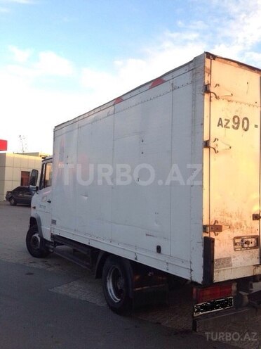 Mercedes Vario 2000, 300,000 km - 2.9 л - Sumqayıt