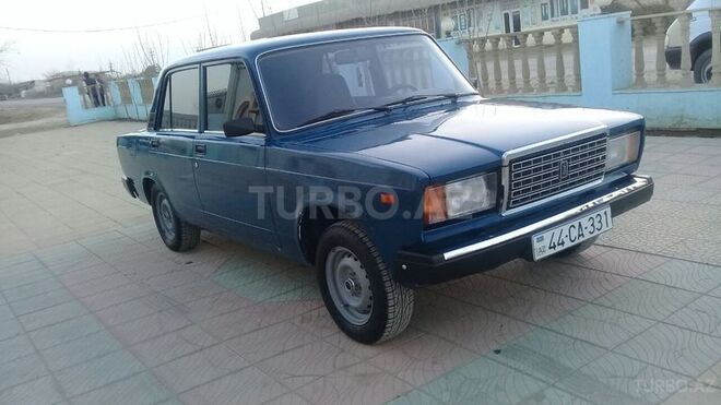 LADA (VAZ) 2107 2009, 102,000 km - 1.6 л - Salyan
