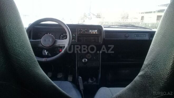 LADA (VAZ) 2107 2009, 102,000 km - 1.6 л - Salyan