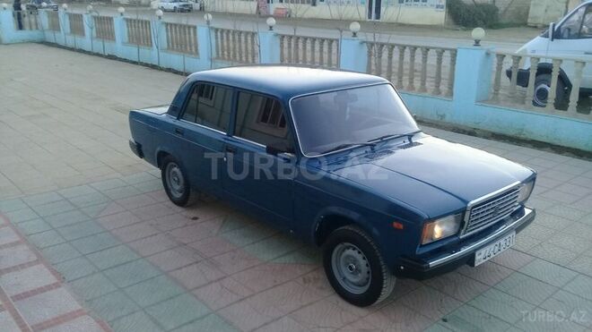 LADA (VAZ) 2107 2009, 102,000 km - 1.6 л - Salyan