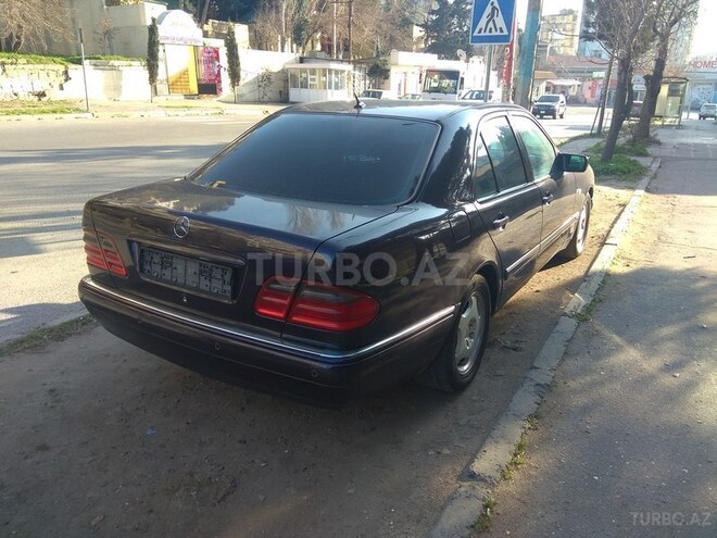 Mercedes E 240 1997, 280,000 km - 2.4 l - Bakı
