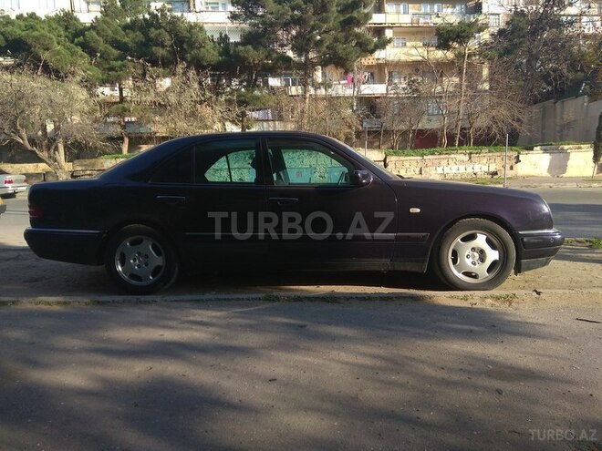 Mercedes E 240 1997, 280,000 km - 2.4 l - Bakı