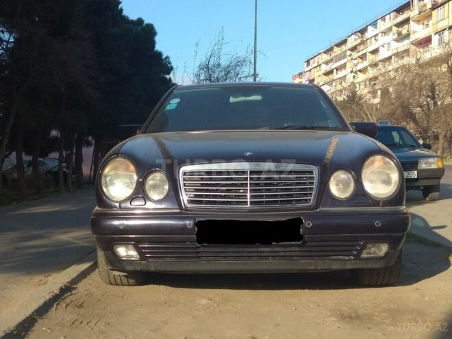Mercedes E 240 1997, 280,000 km - 2.4 l - Bakı