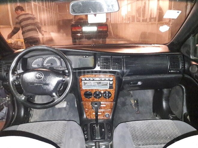 Opel Vectra 1996, 170,000 km - 0.3 л - Şəki