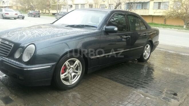 Mercedes E 200 1999, 276,000 km - 2.0 l - Xırdalan