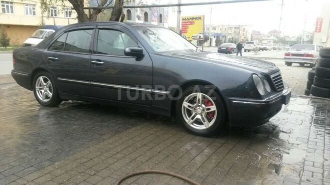 Mercedes E 200 1999, 276,000 km - 2.0 l - Xırdalan
