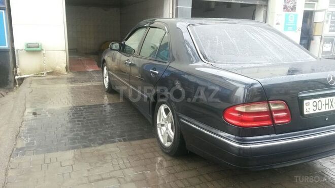 Mercedes E 200 1999, 276,000 km - 2.0 l - Xırdalan