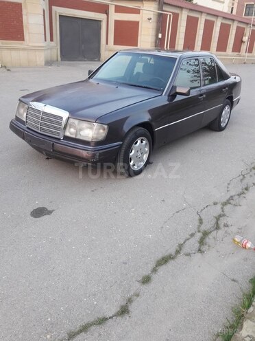 Mercedes E 300 1993, 333,989 km - 3.0 л - Bakı