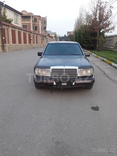 Mercedes E 300 1993, 333,989 km - 3.0 л - Bakı