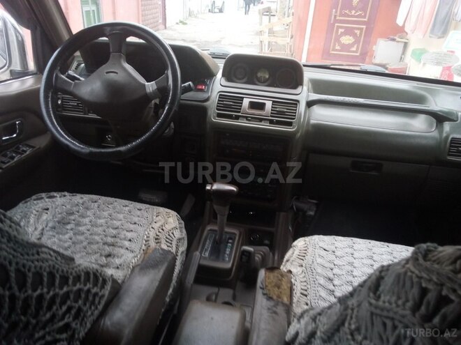 Mitsubishi Pajero 1991, 289,000 km - 2.5 l - Bakı